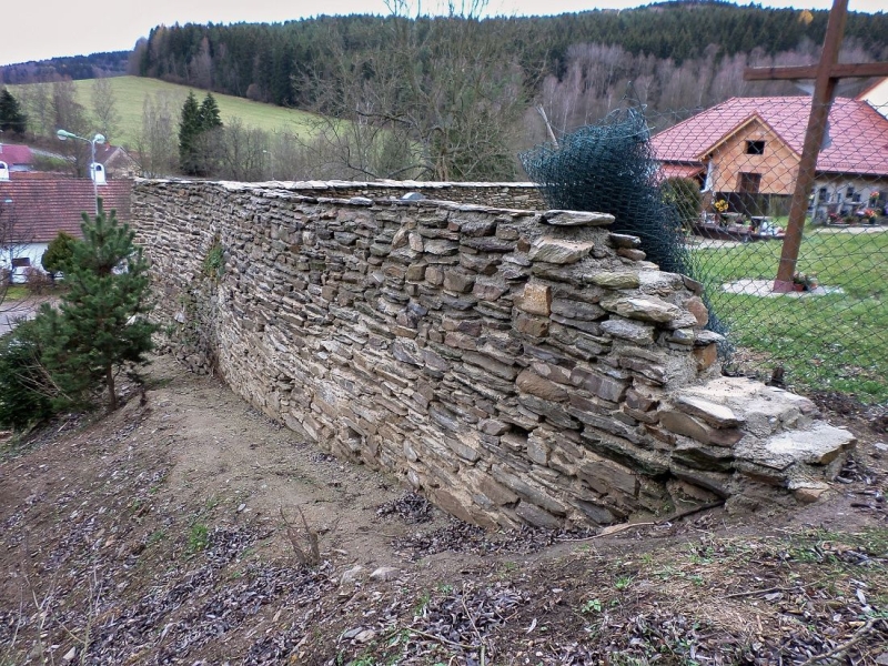 Kamenná zeď Rožmitál na Šumavě-4